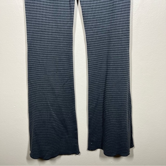 Aerie American Eagle Gray Houndstooth Flare Pull On Pants Womens Size XS - Picture 8 of 8